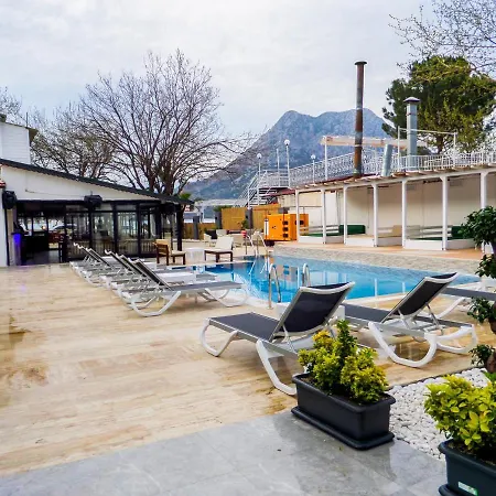 Zulu Hotel